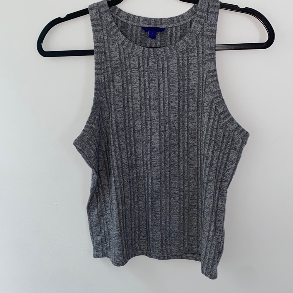 Grey tank top